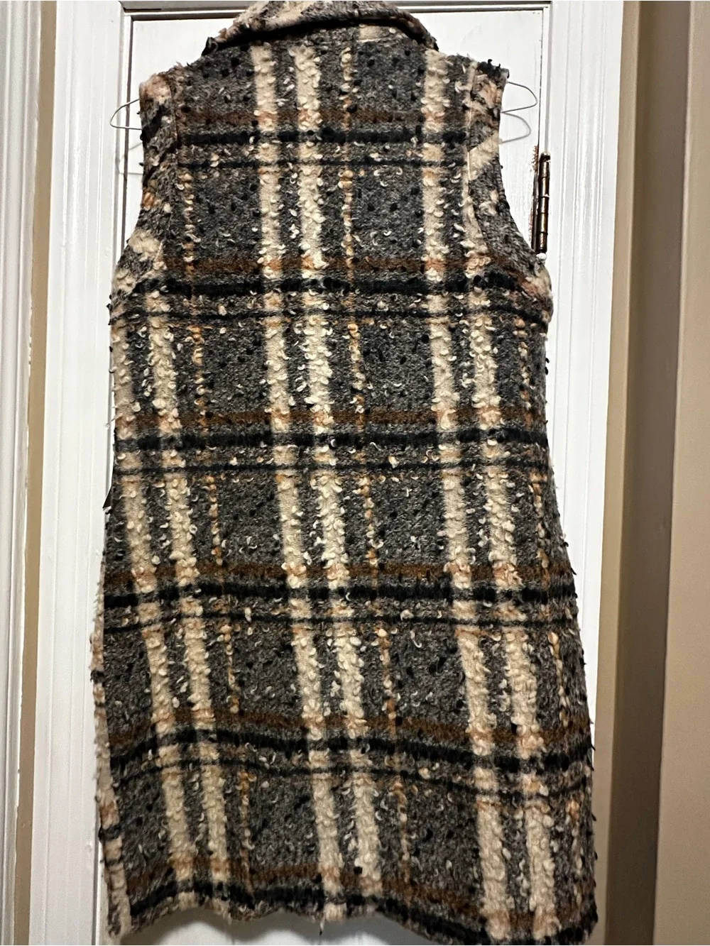 Tribal Bouclé Plaid Vest in Gray, Cream & Brown - Picture 3 of 5
